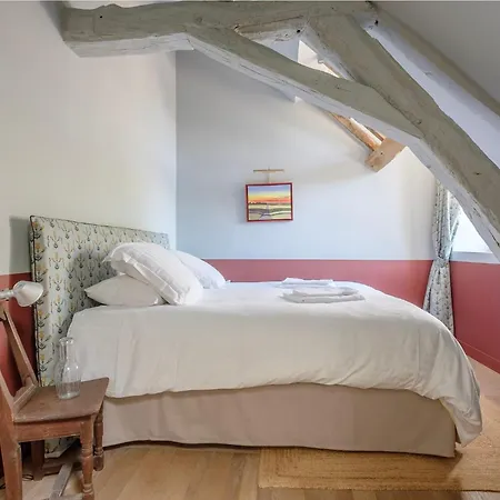 Le Domaine De Richebourg - Pierres D'histoire