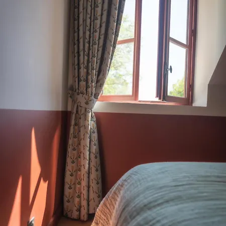 Feriehus Le Domaine De Richebourg - Pierres D'histoire *