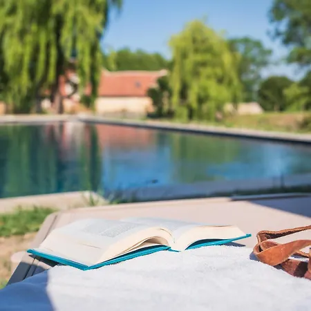 Le Domaine De Richebourg - Pierres D'histoire *