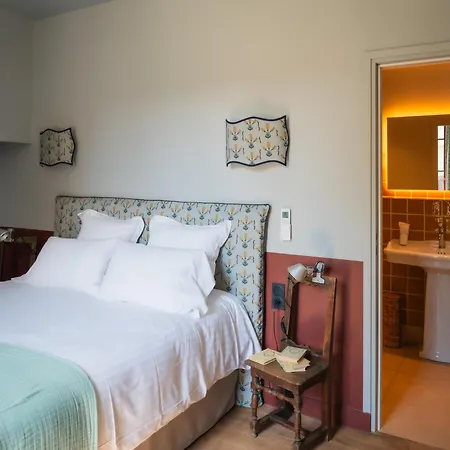 Le Domaine De Richebourg - Pierres D'histoire * Richebourg (Yvelines)